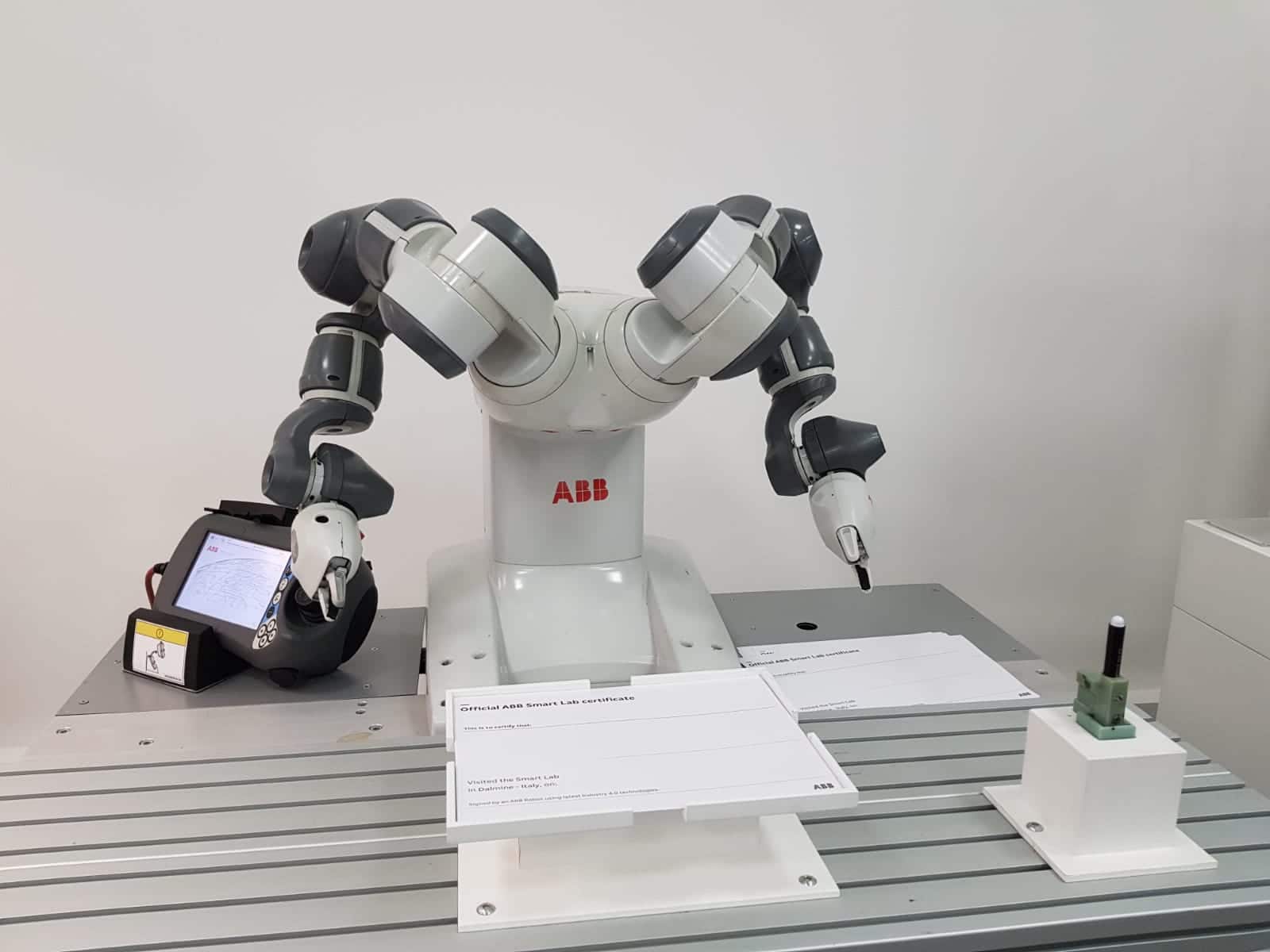 Manager in visita in ABB: una giornata formativa all’insegna dell’Industry 4.0 Manager in visita in ABB: una giornata formativa all’insegna dell’Industry 4.0